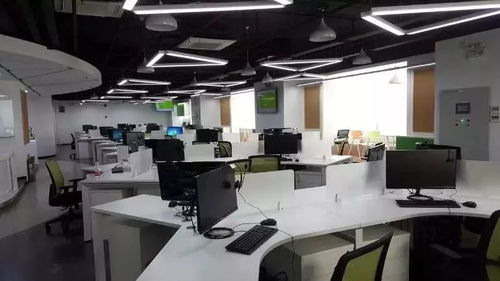 優(yōu)質工作環(huán)境，誠聘文字客服——薪資福利優(yōu)越，承接總公司業(yè)務